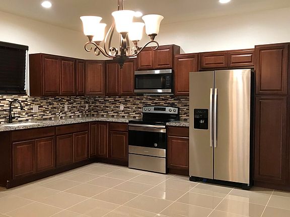 Back Splash & Granite Counter Tops