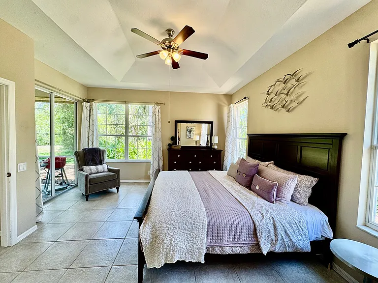 7330 Kensington Ct — Photo 7
