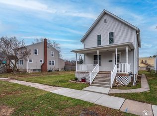 903 Harrison St, Monroe, MI 48161