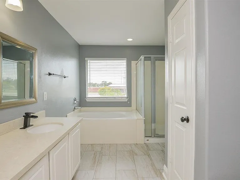 8755 Thistlemoor Ln — Photo 13