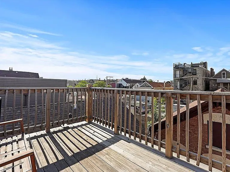 1645 W 17th St #2 — Photo 9