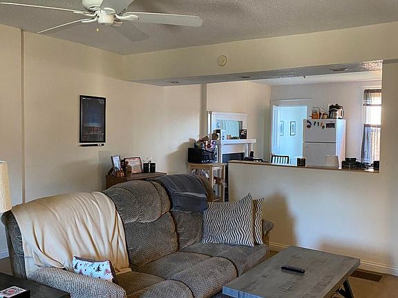 5th image of 4322 34th Ave #2