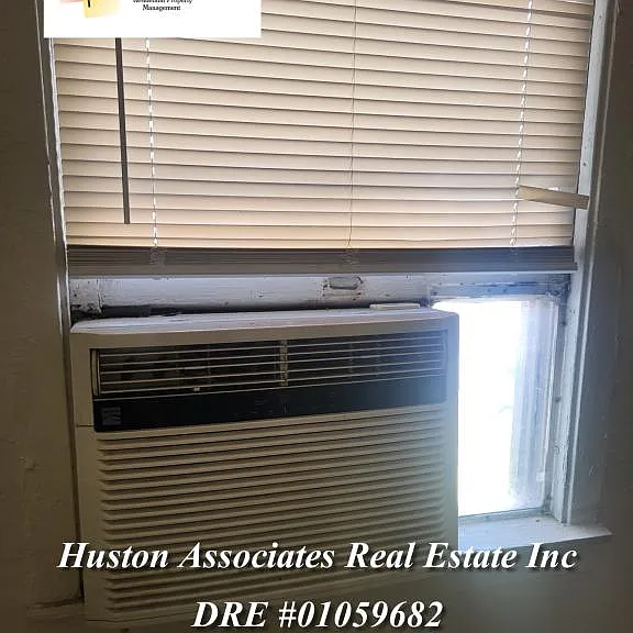 244 N Pilgrim St — Photo 7