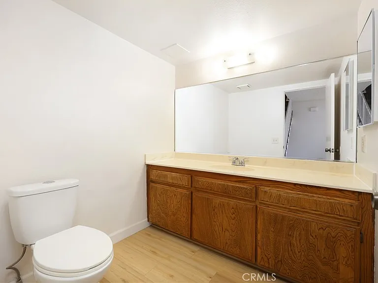 10355 La Reina Ave #A — Photo 8