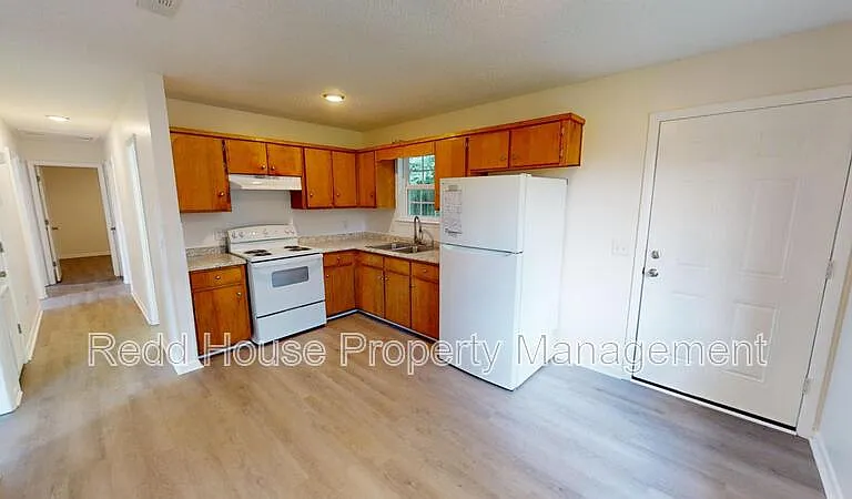 901 W Adams Ave — Photo 8