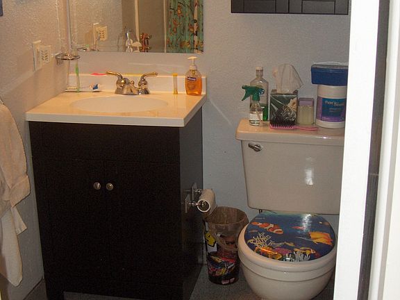 2nd Full Bathroom