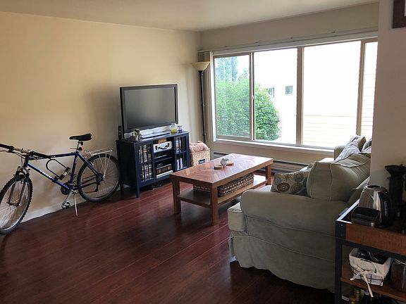 3rd image of 6519 4th Ave NE APT 6