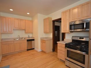 1636 W Berwyn Ave, Chicago, IL 60640