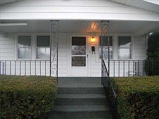 2nd image of 837 Wallace Ave
