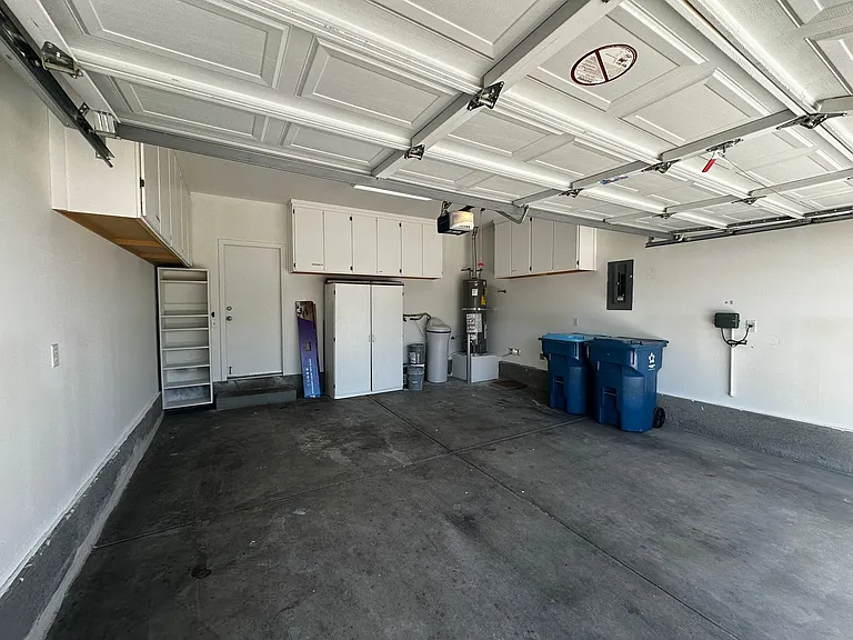 10912 Golden Birch Pl — Photo 17