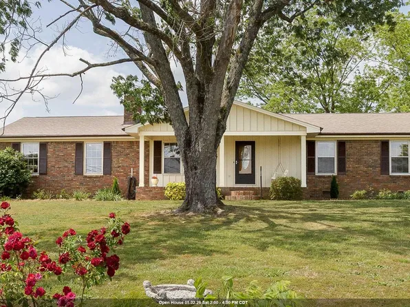 525 Alabama St, Killen, AL 35645