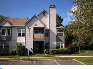 122 Andover Pl, Robbinsville, NJ 08691
