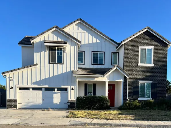 6215 E Flint Way, Fresno, CA 93727