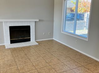 743 Clearwater Dr, Perris, CA 92571