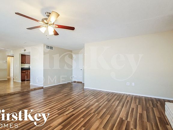 3rd image of 2433 E Karen Dr