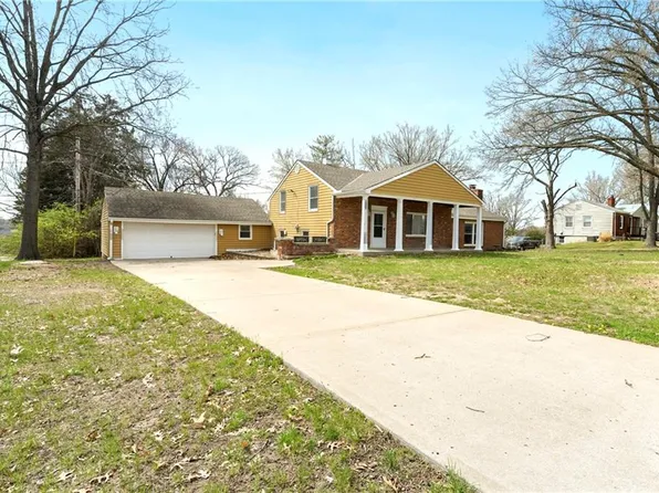 6000 N Lenox Ave, Kansas City, MO 64151