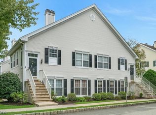 64 Washington Ct, Towaco, NJ 07082