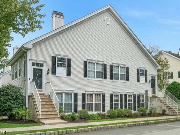 64 Washington Ct, Montville Twp., NJ 07082