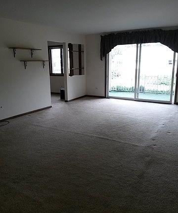 3rd image of 765 Garland Pl APT 1A