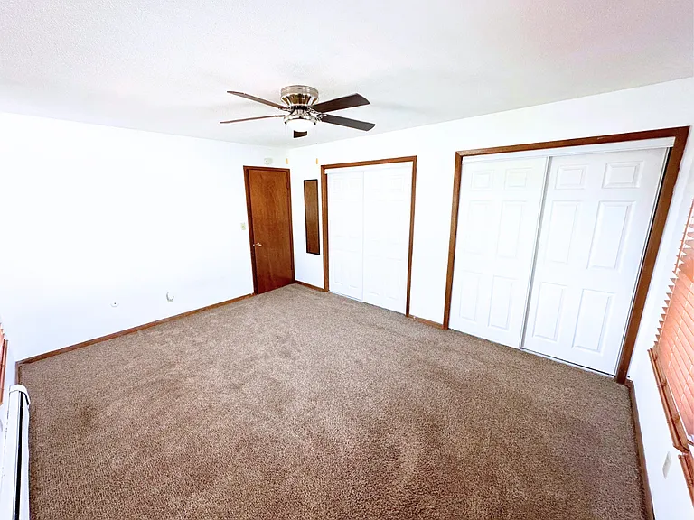 100 Park Lane Dr #1 — Photo 6