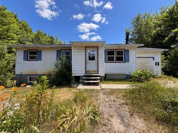 4960 S Brooks Rd, Fruitport, MI 49415