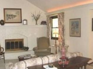 7929 N Campbell St, Gladstone, MO 64118