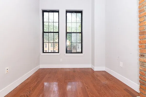 Rented by Nolita Group | media 77