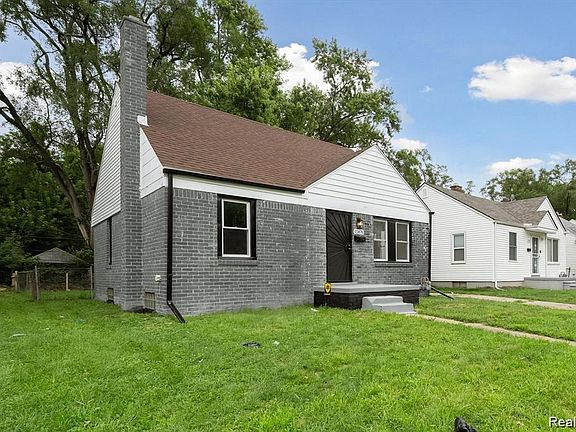 2nd image of 15876 Burt Rd