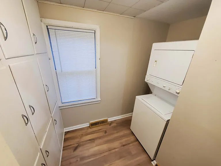208 W Candise St — Photo 23