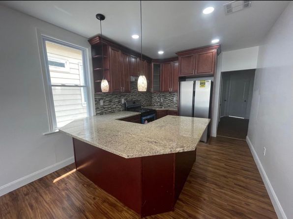 (undisclosed Address)