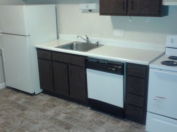 2nd image of 2040 Yale Ave APT 3