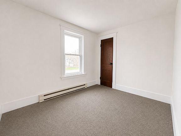 2nd image of 70 Belleville St #3
