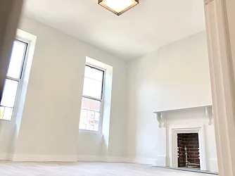 Rented by Realty 2000 Associates Ltd