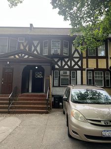 1384 E 17th St, Brooklyn, NY, 11230