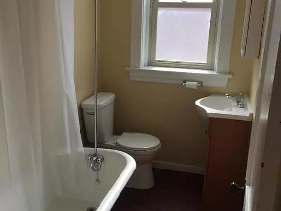 3rd image of 3198A Portis Ave