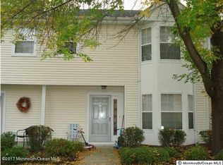 214 Paddington Ct, Manalapan, NJ