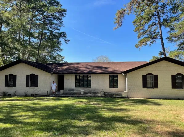 203 Pembroke Pl, Thomasville, GA 31792