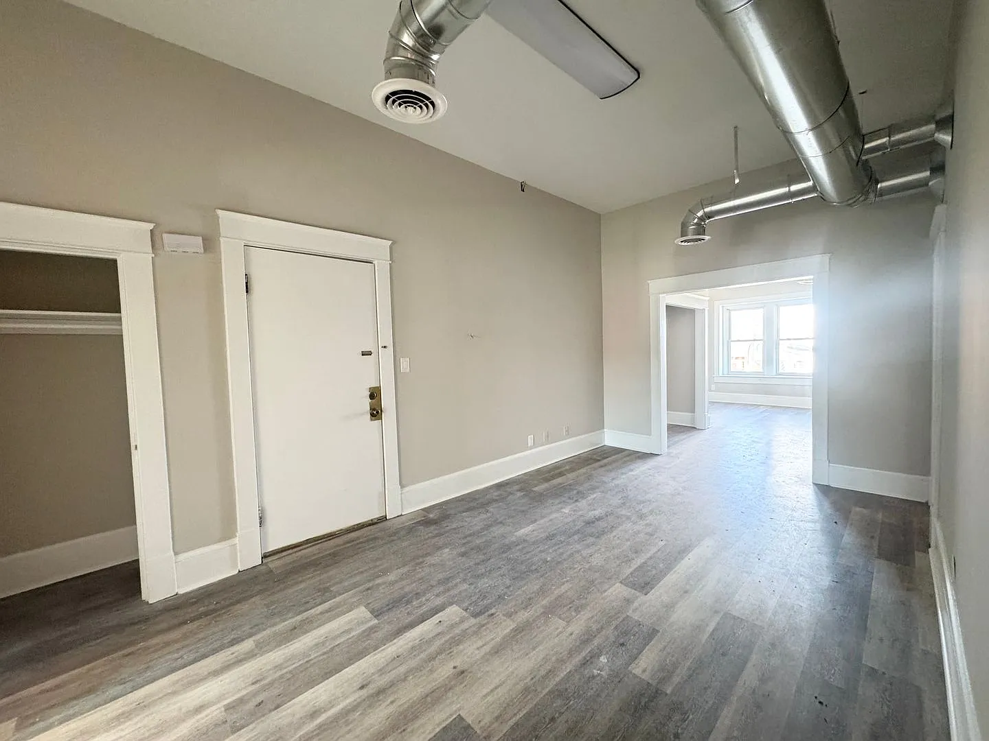 212 N Martin Luther King Jr Drive — Photo 4