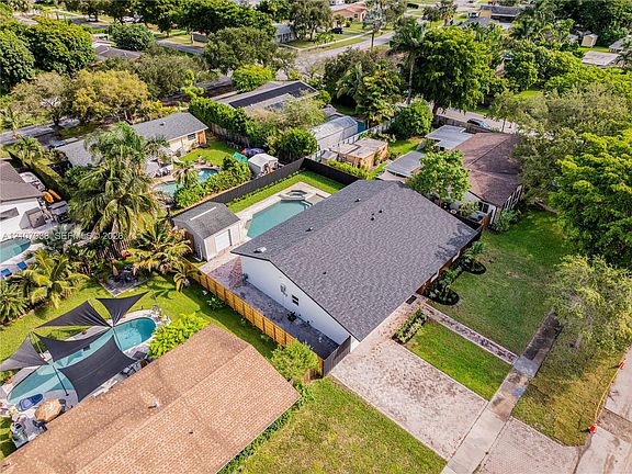5th image of 9261 SW 183rd Ter