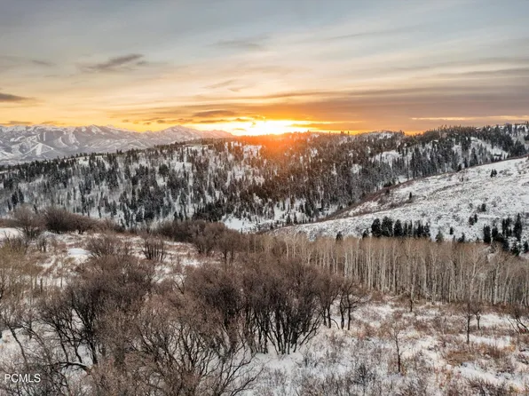 2560 S Valley View Rd, Coalville, UT 84017