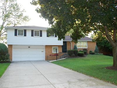 230 Troy Del Way, Buffalo, NY, 14221