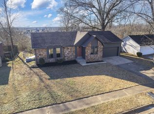 32 Emerson Dr, Jackson, TN 38305
