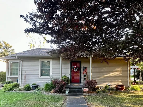 213 Rebecca Ln, Walnut Ridge, AR 72476