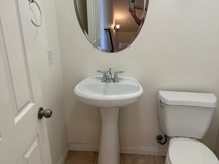 13639 Foster Ave #1 — Photo 7