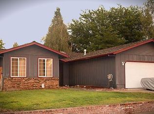 1028 Brandon Way, Phoenix, OR 97535