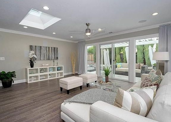 3rd image of 10086 La Paz Ave