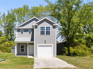 102 Tree Ln #A, Suffolk, VA 23437