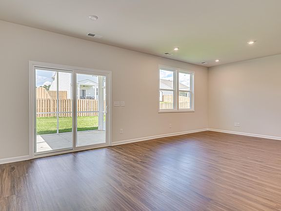 4th image of 105 King Tucks Way