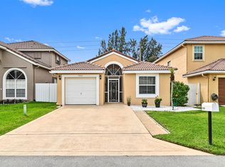 7806 Springfield Lake Dr, Lake Worth, FL 33467