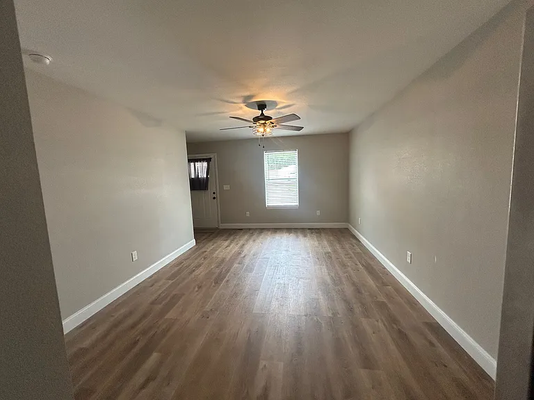 515 Young St #515 — Photo 12